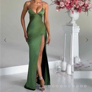 BABY BOO Isobel Maxi Dress - Emerald - XS